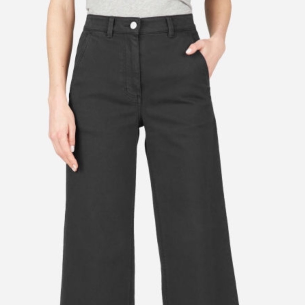 Black Everlane wide-leg pant